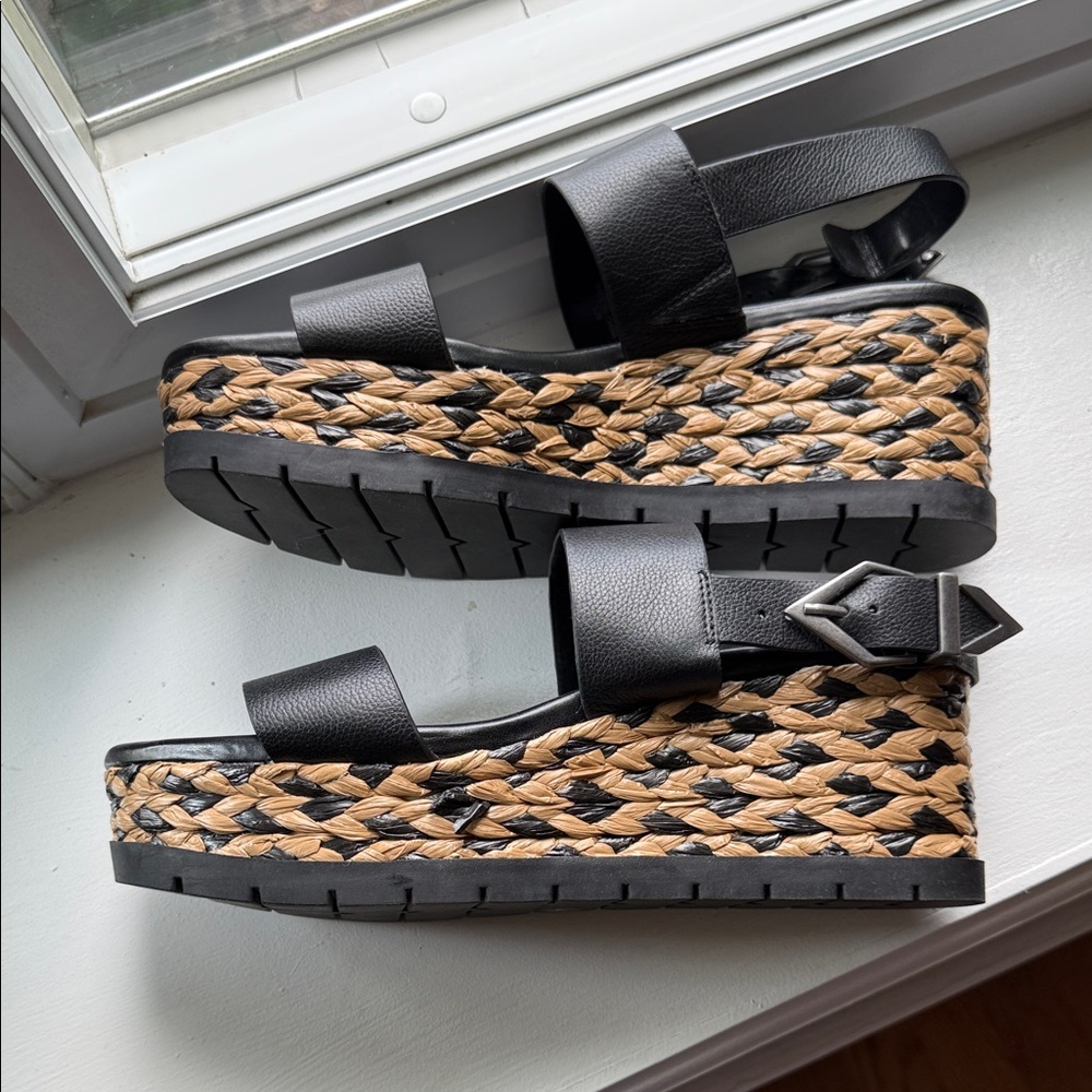 Vince Camuto Black and Brown Platform Sandals